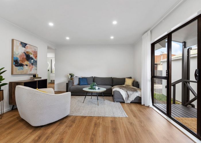  at 9B Sunnyside Crescent, Papatoetoe, Manukau City, Auckland