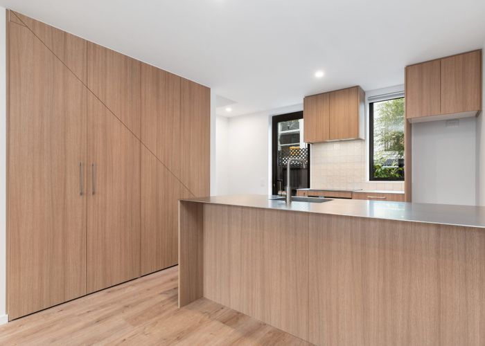  at 7 Grove Road, Addington, Christchurch City, Canterbury