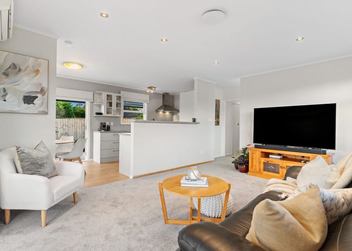  at 10 Gilpin Place, Beach Haven, North Shore City, Auckland