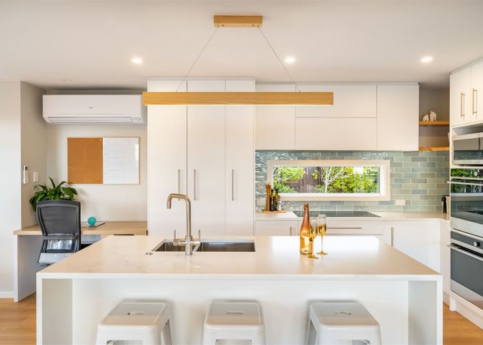  at 86 Mercury Way, Whitby, Porirua