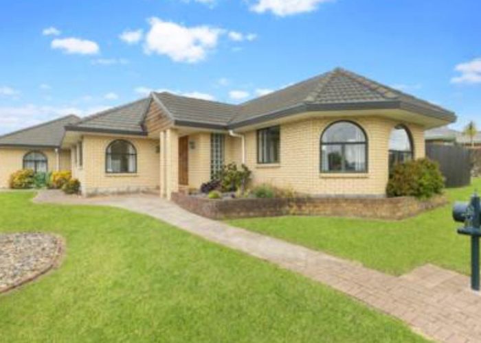  at 71 Glenross Drive, Wattle Downs, Auckland