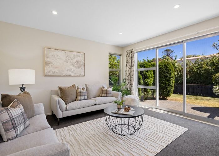  at 14 Redwood Place, St. Albans, Christchurch City, Canterbury