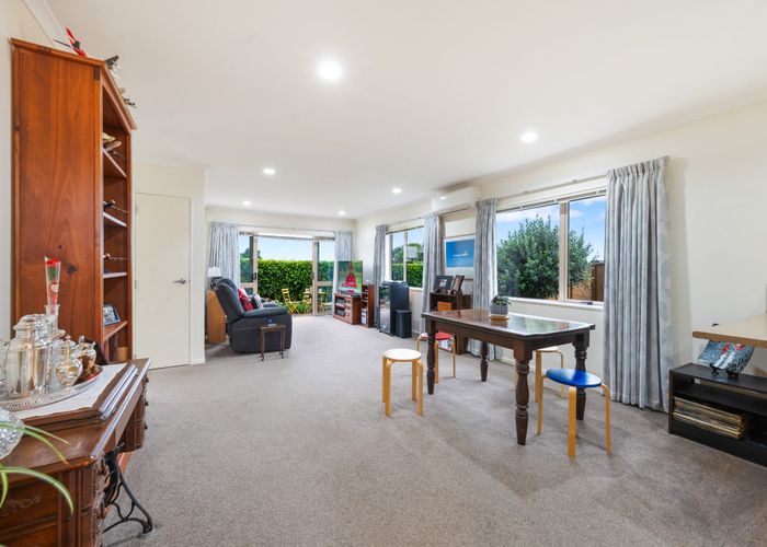  at 37/1 Piriti Drive, Te Atatu Peninsula, Waitakere City, Auckland