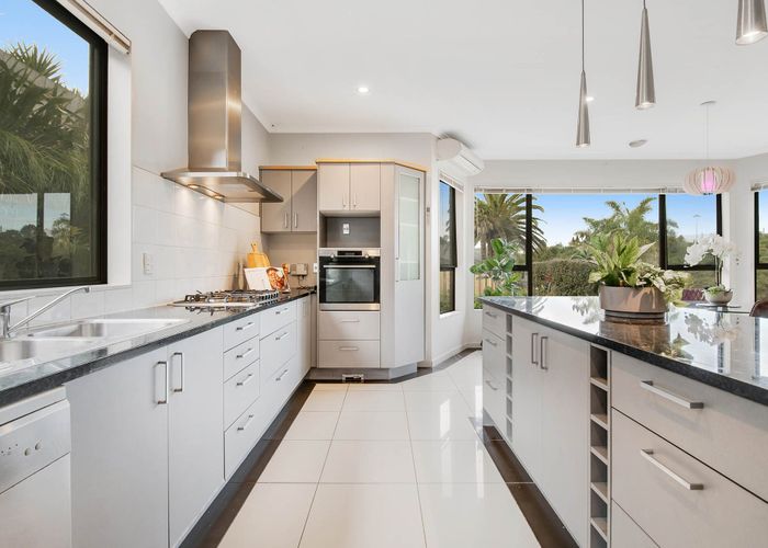  at 58 Bass Road, Albany, Auckland