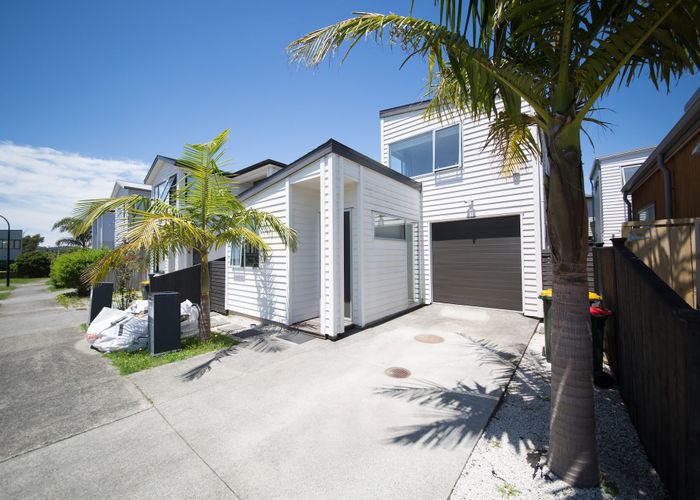  at 33 Lockheed Street, Hobsonville, Waitakere City, Auckland