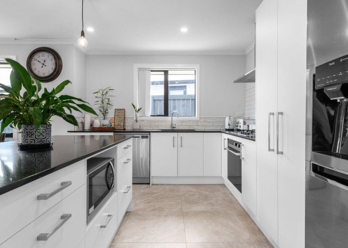  at 32 Oralee Terrace, Peacocke, Hamilton, Waikato