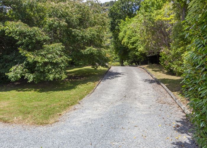 at 190 Main Road South, Raumati South, Paraparaumu