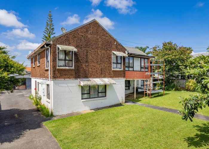  at 3 Segar Avenue, Mount Albert, Auckland City, Auckland