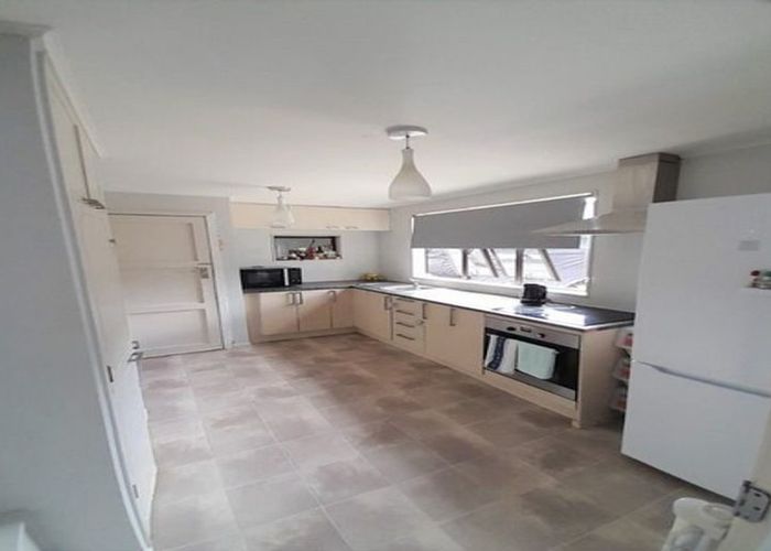  at 18 Beihlers Road, Weymouth, Manukau City, Auckland
