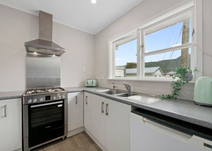  at 25 Kereru Grove, Stokes Valley, Lower Hutt