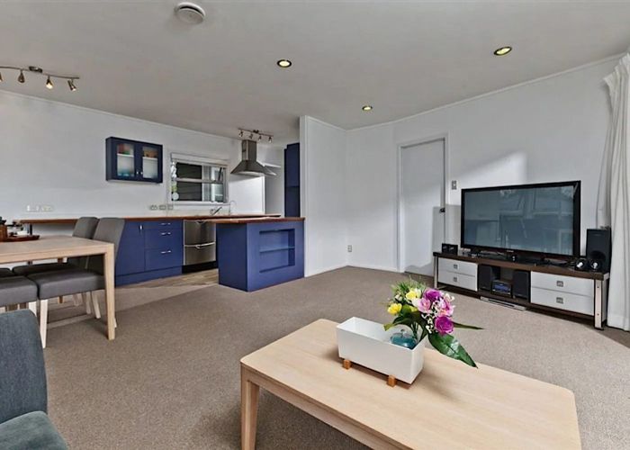  at 10 Saffron Street, Birkdale, North Shore City, Auckland