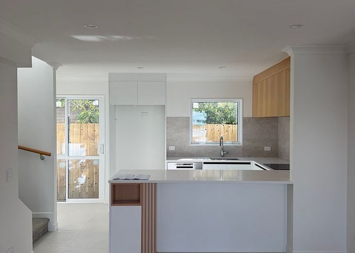  at 8A Mead Street, Avondale, Auckland City, Auckland