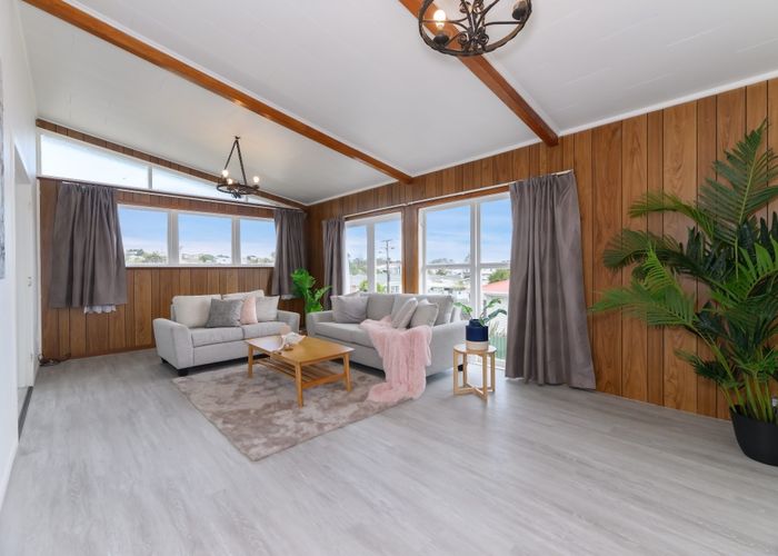  at 10 Chaucer Place, Blockhouse Bay, Auckland City, Auckland