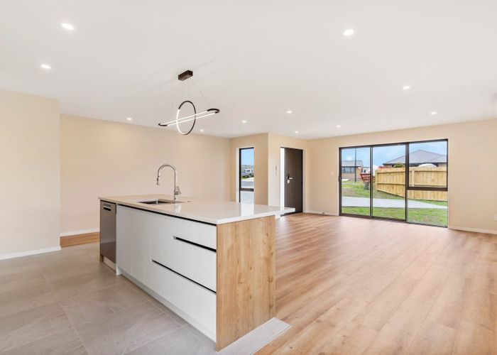  at 4 Paapaka Way, Waiuku, Waiuku