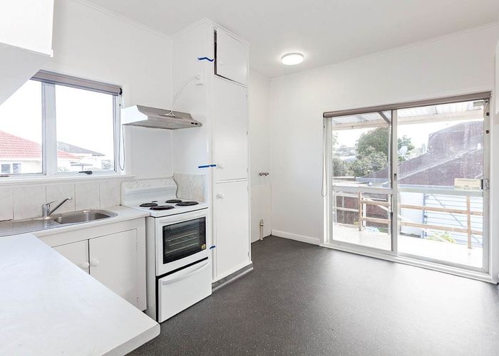  at 25 Stamford Park Road, Mount Roskill, Auckland City, Auckland