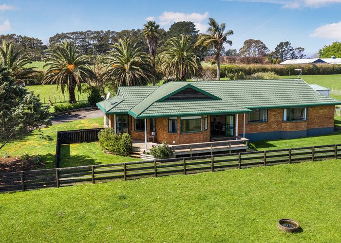  at 182 Logan Road, Buckland