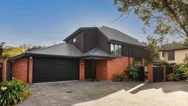  at 2/77A Hinau Street, Riccarton, Christchurch