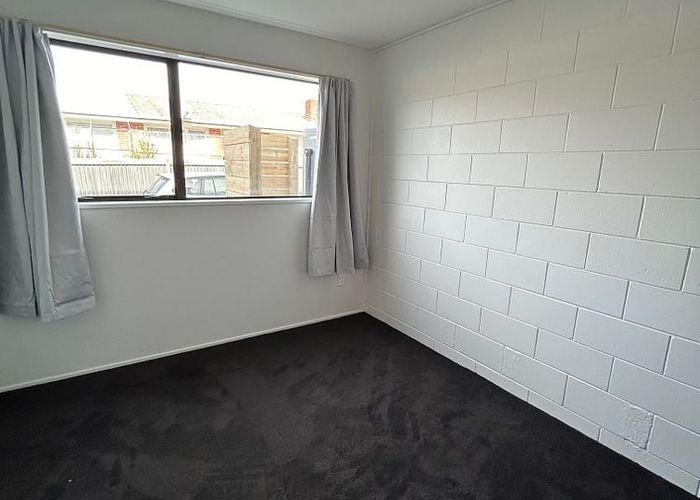 For rent 2/23 Newnham Terrace, Upper Riccarton, Christchurch City
