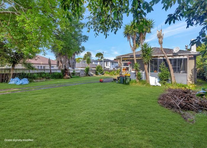  at 132 Pah Road, Papatoetoe, Auckland