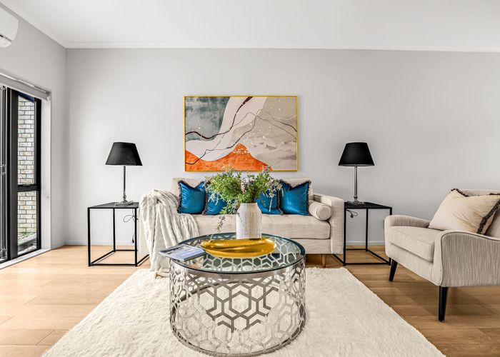  at 43 Becker Drive, Weymouth, Manukau City, Auckland