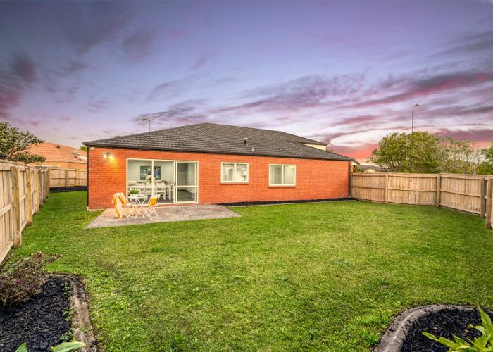  at 6 Shrule Place, East Tamaki, Manukau City, Auckland