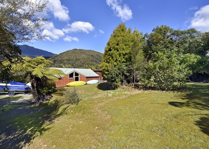  at 26 Kamahi Road, Tennyson Inlet, Marlborough Sounds, Marlborough, Marlborough