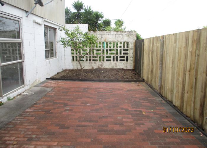  at 9 Simpson Road, Ranui, Waitakere City, Auckland