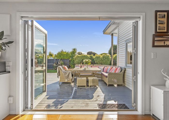 Recently sold 31 Broadway Avenue, Waikuku Beach homes.co.nz