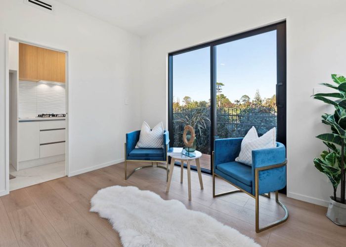  at 33 Puia Street, Papatoetoe, Manukau City, Auckland
