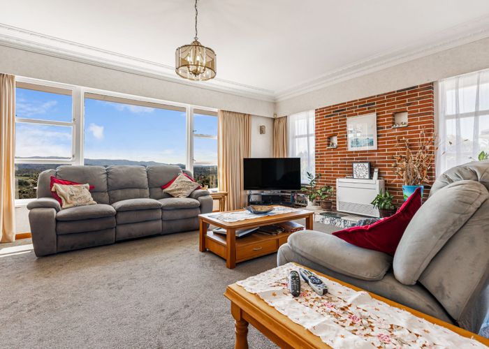  at 7 Phillip Avenue, Glen Eden, Auckland