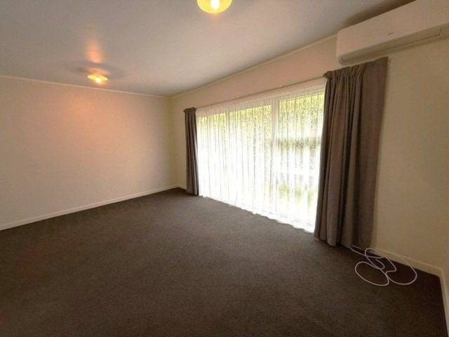  at 2/16 Waipuna Road, Mount Wellington, Auckland City, Auckland