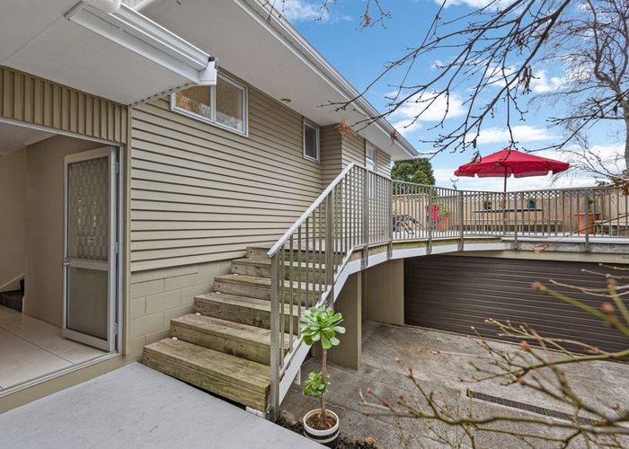  at 4 Evelyn Place, Welbourn, New Plymouth