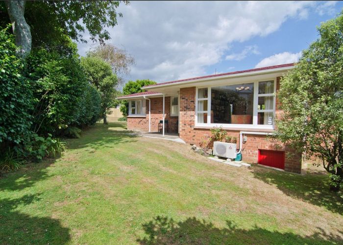  at 9A Dornwell Road, Mount Roskill, Auckland