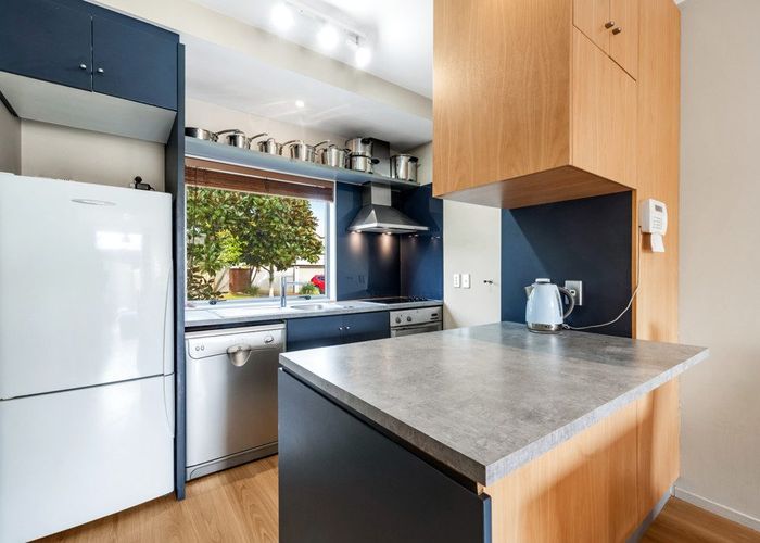  at 6 Haven Drive, East Tamaki, Auckland