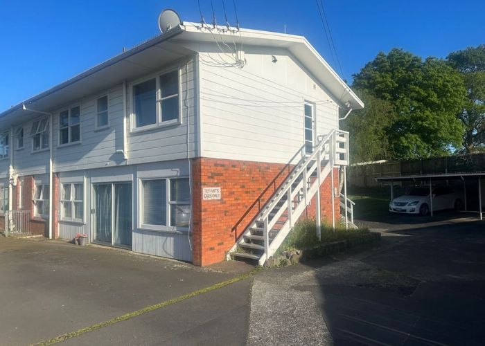  at 4/4A Harris Road, Mount Wellington, Auckland City, Auckland