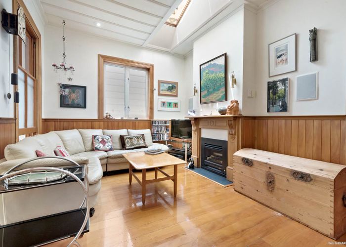  at 11 Anne Street, Devonport, Auckland