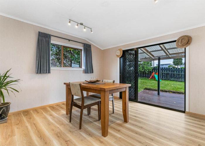  at 90 Howard Road, Papakura