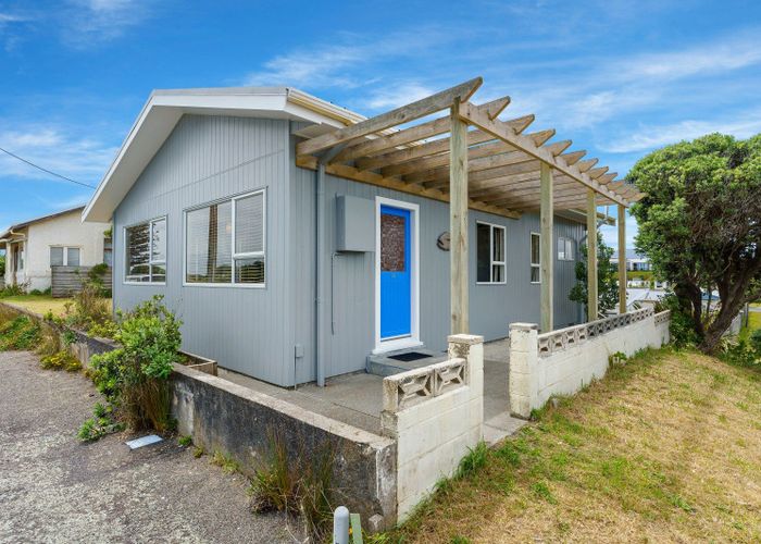  at 22 Marine Parade, Otaki Beach, Otaki