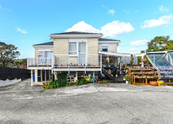  at 170 Titirangi Road, New Lynn, Auckland
