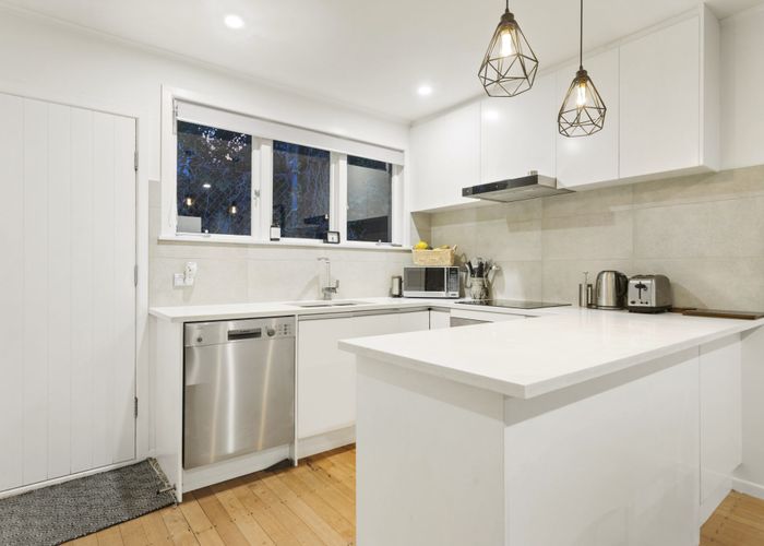  at 2/5 Larchwood Avenue, Westmere, Auckland City, Auckland