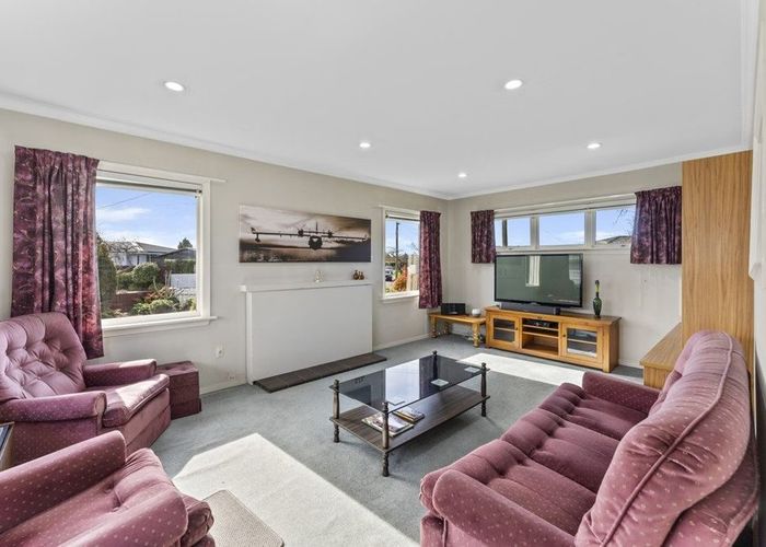  at 1/142 Racecourse Road, Sockburn, Christchurch