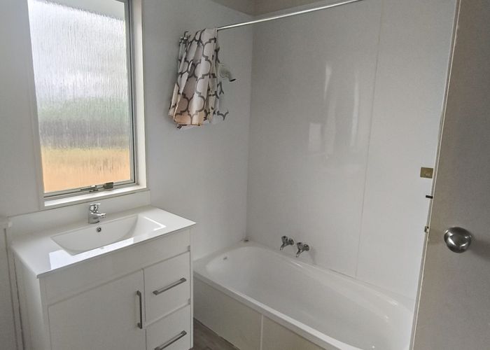  at 30b Kennington Drive, Manurewa, Manukau City, Auckland