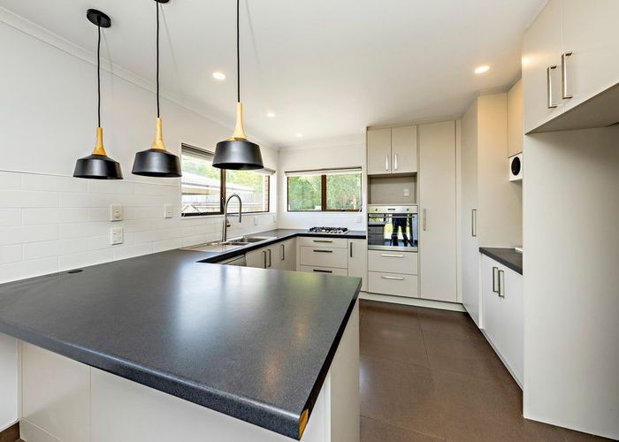  at 3 Aztec Place, Conifer Grove, Takanini