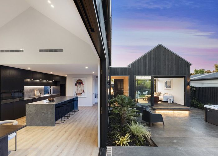  at 184 Weston Road, St. Albans, Christchurch City, Canterbury