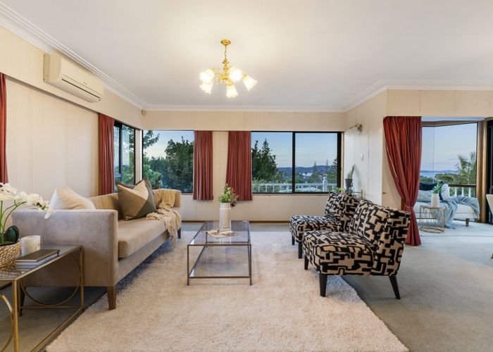  at 6 Higham Ferrers Place, Red Beach