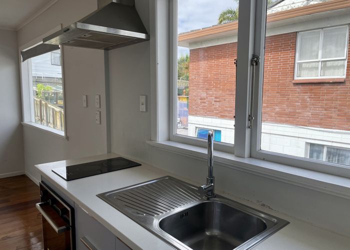  at 5/1710 Great North Road, Avondale, Auckland City, Auckland