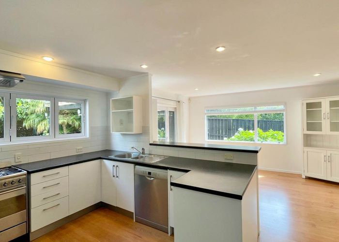  at 20 Penguin Drive, Murrays Bay, Auckland
