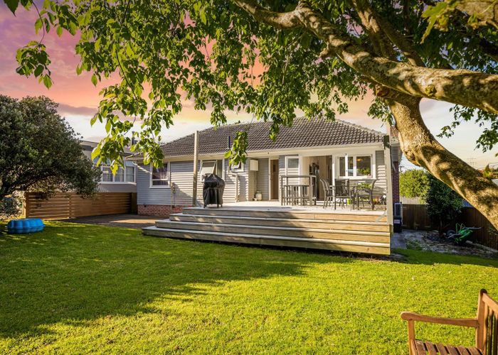  at 21 Covil Avenue, Te Atatu South, Auckland
