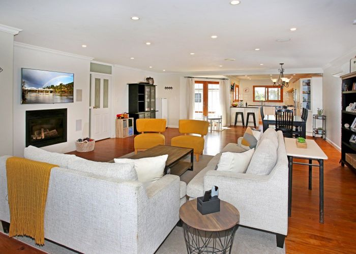  at 84 Wymer Road, Glenbrook, Franklin, Auckland