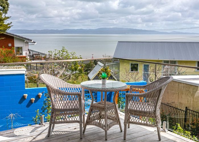  at 6 Springfield Avenue, Thornton Bay, Thames